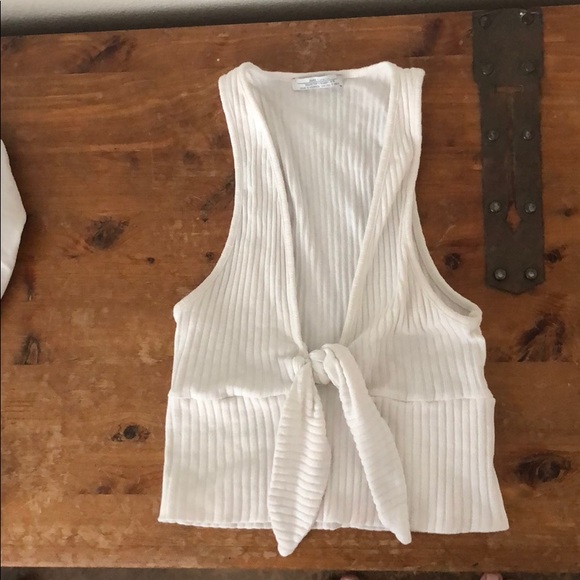 Zara Tops - Zara knit crop top